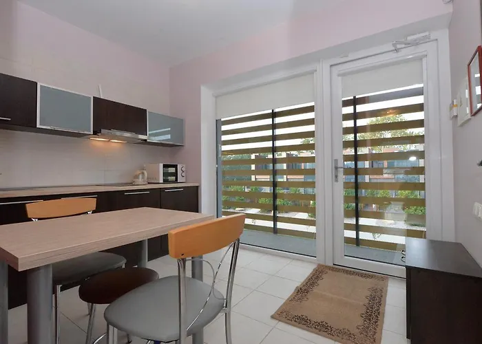 Apartman Apartamentai Irenta *